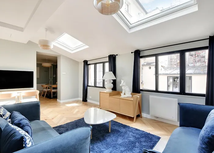 Pick A Flat'S Apartments In Montmartre - Rue Lepic